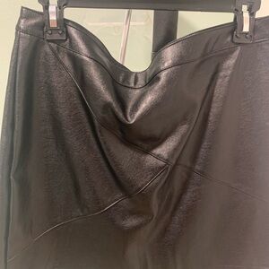 Elegant Black Leather Skirt
